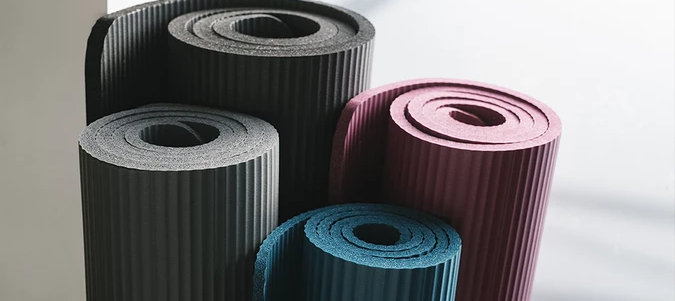 ピラティスを始めるならまずはマットを準備