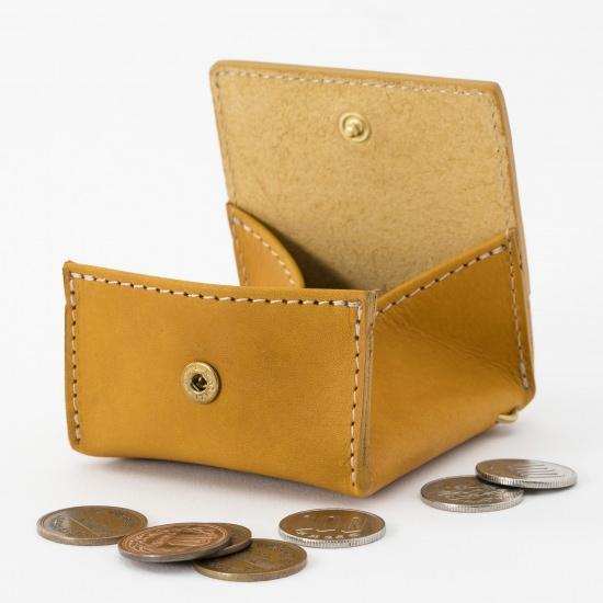 革製品の魅力の一つは、経年変化