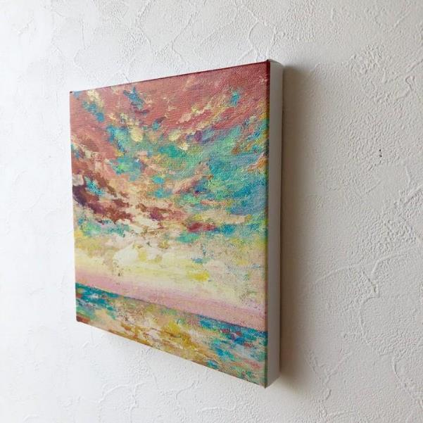 飾り方を工夫すれば、窓から空を覗いているような気分