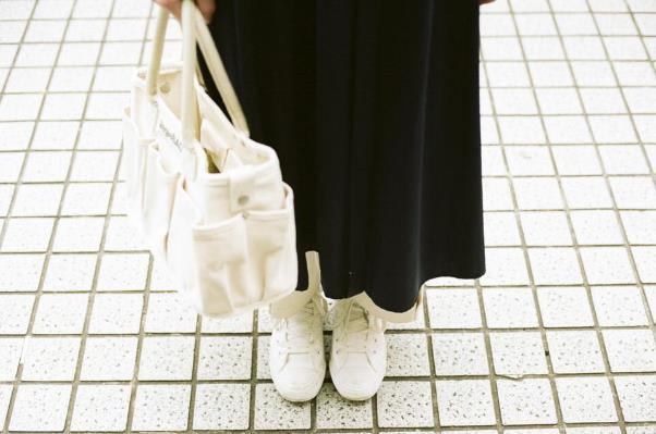 スーパーや市場で買った野菜をそのままでもおしゃれに持ち運べる作り