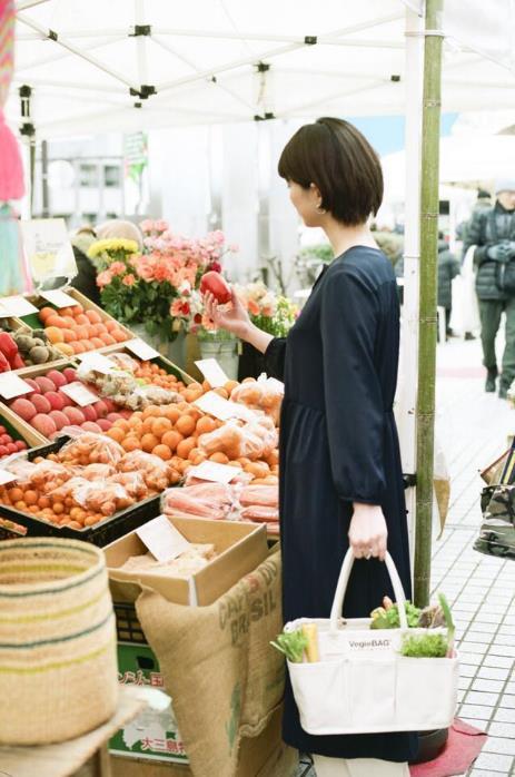 「VegieBAG（ベジバッグ）」野菜を持ち運ぶことを考えて作られたバッグ