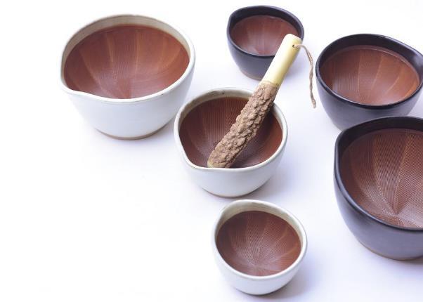 大中小のすりこ木も