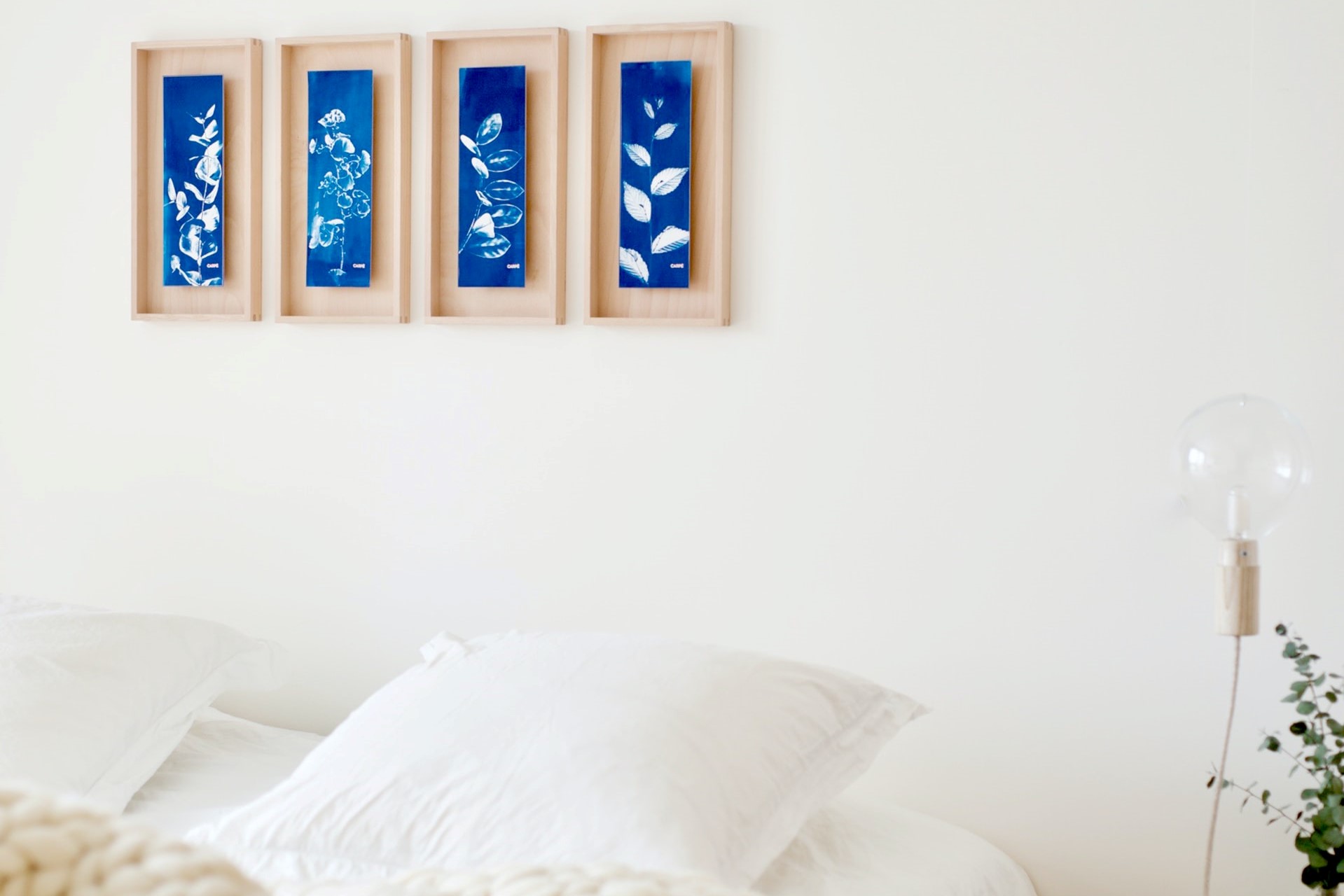 寝室は「白」を基調に。枕周りは「青」がオススメ