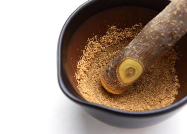 もとしげのすり鉢なら、力を入れずに簡単に擂れます