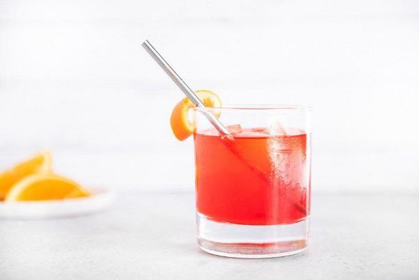 マドラーには、「CaliWoods（カリウッズ）」のショートストローがおすすめ