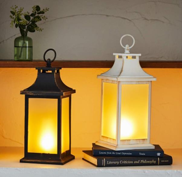 炎のゆらぎを再現したLEDランタン