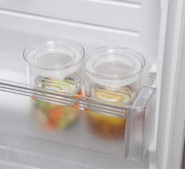 口径約90cmと名前の通りスリムな設計で、冷蔵庫のポケットにいれておける