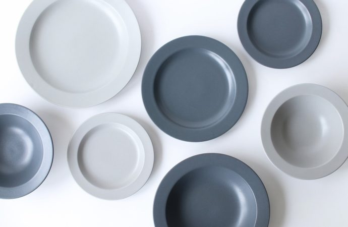 色や質感にこだわったプレート