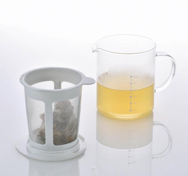 ポットの底までしっかり届く大き目サイズのストレーナーも