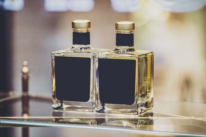香水やフレグランスの形状は、3つ