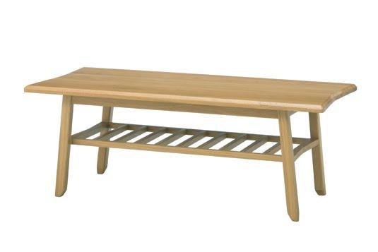 ボウ センターテーブルは、美しいオーク材を使用した角型のローテーブル