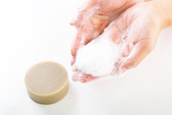 頭皮の毛穴に詰まった皮脂をすっきり