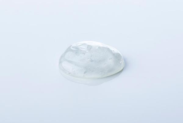 オイルフリーの水性タイプのジェル