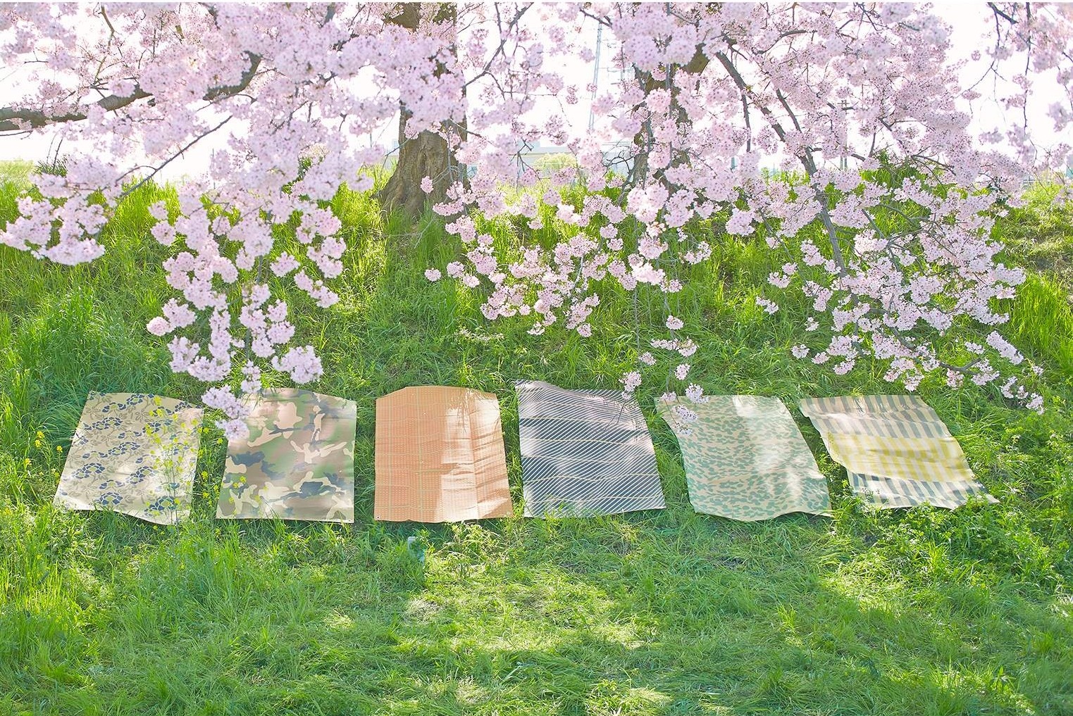 再生紙でできたオシャレなピクニックラグ