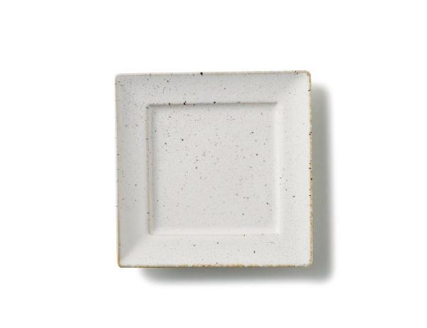 カードル 角18cmプレートは横幅約18cm×奥行約18cm×高さ約2cm