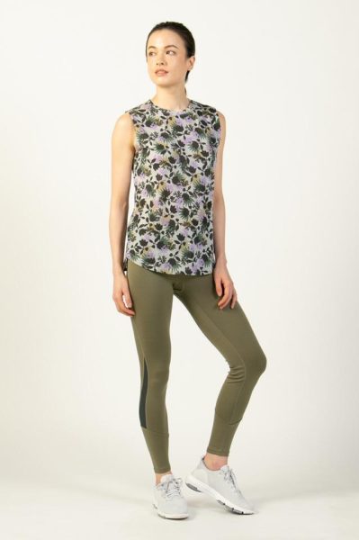 お家時間でヨガにチャレンジ。ヨガウェアの選び方