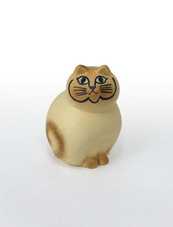 リサの作品は全体的に丸みを帯びた作風