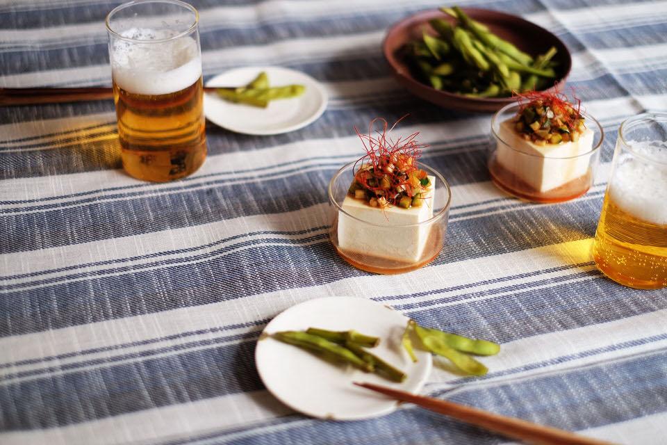 一回り大きいこちらのサイズは、おかずを入れるのにぴったり。グラタンやアヒージョ、バーニャカウダを作るときにも重宝