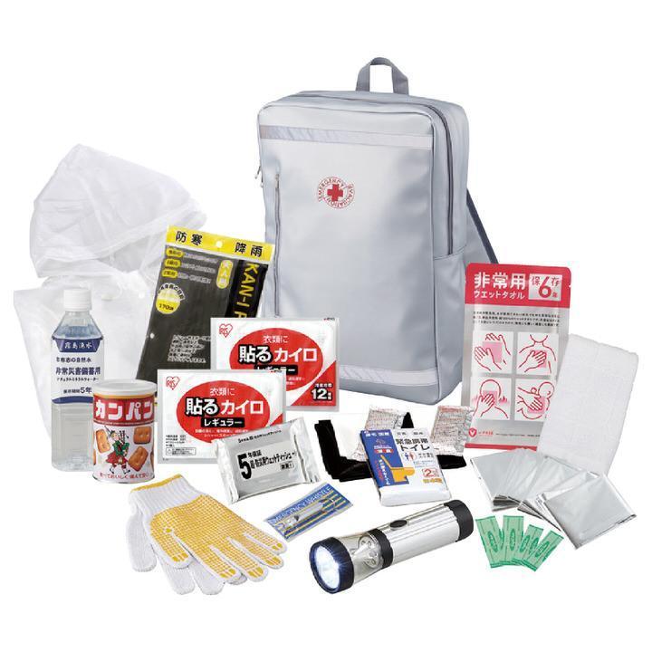 リュック表面・側面には反射板が付いている