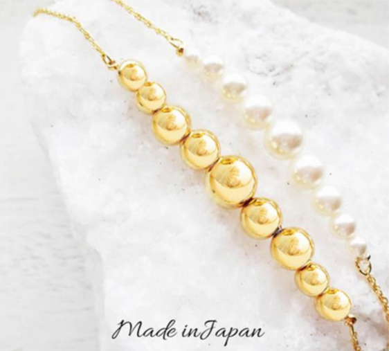 ドレスアップできるゴージャスなデザイン