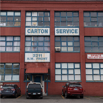  Thread & Whisk Founder