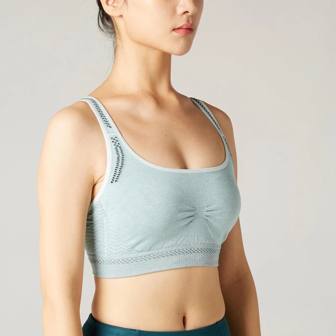 バストを優しくサポート