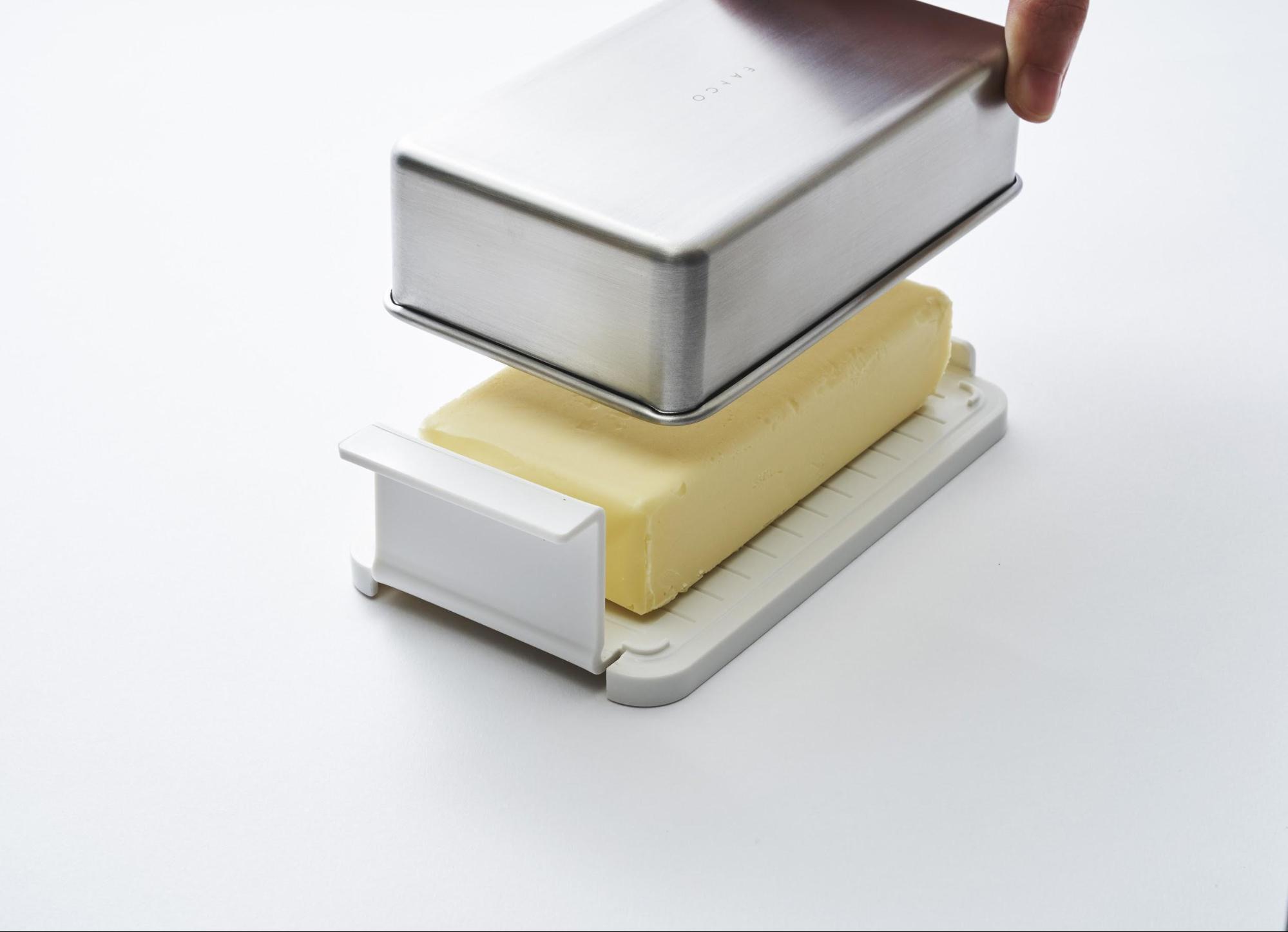 ステンレスのふた付でにおいがつきにくい