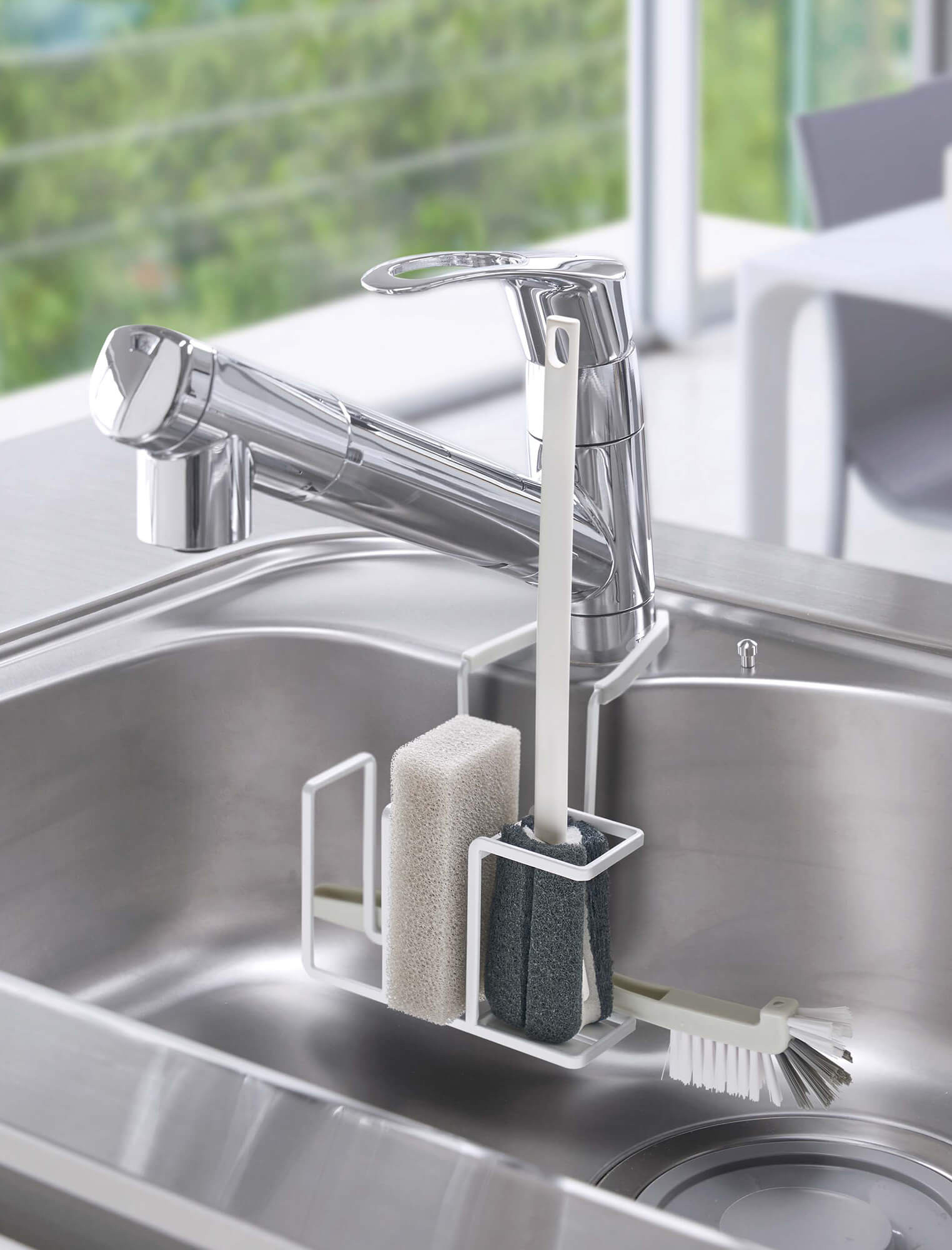 towerシンクに取り付ける吸盤タイプのホルダー