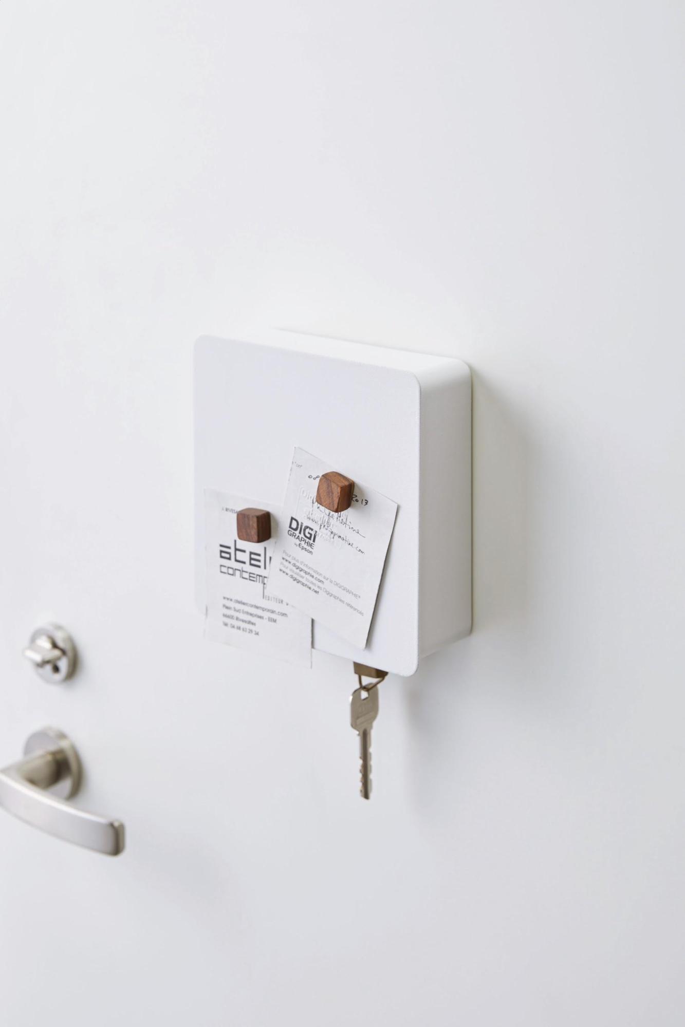 マグネットキーフック２段