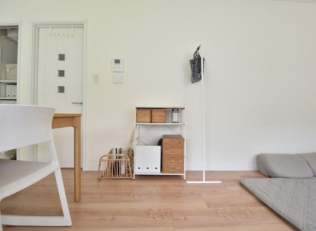 すっきりナチュラルに片付くかご収納