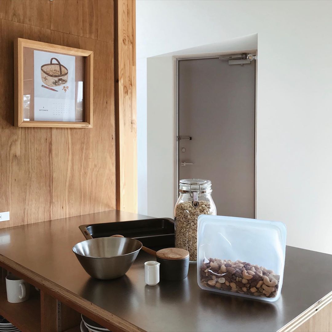 湿気を防ぎたい食品の保管にも