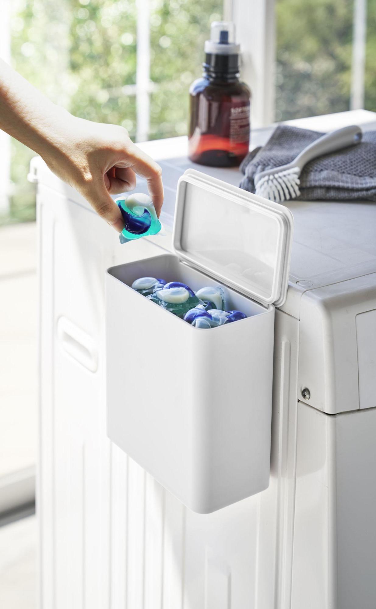 マグネット洗濯洗剤ボールストッカー