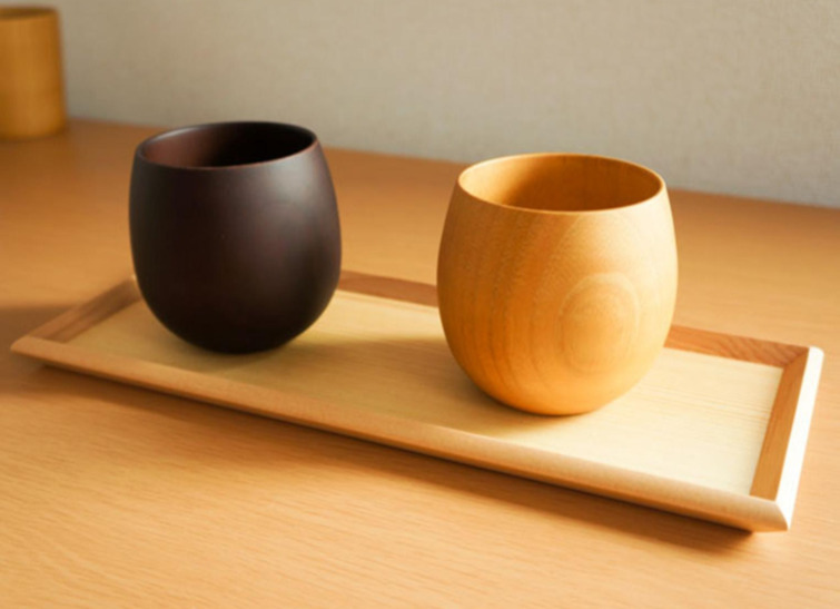 まあるい木の湯のみ