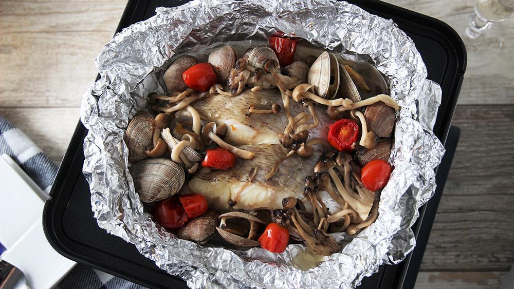 レシピブックが付いているので、ラクレットに馴染みがなくてもレシピブックを参考にすぐに使えます