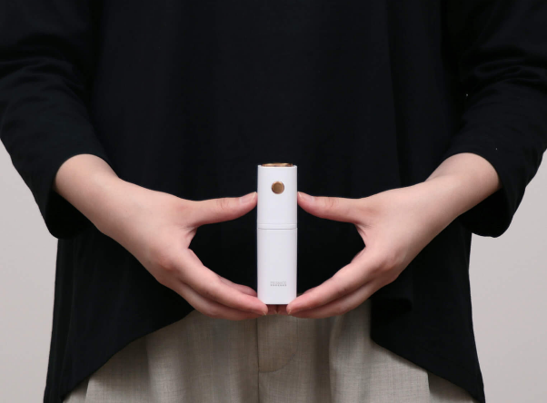 重量は49gと軽量なのが嬉しいポイント