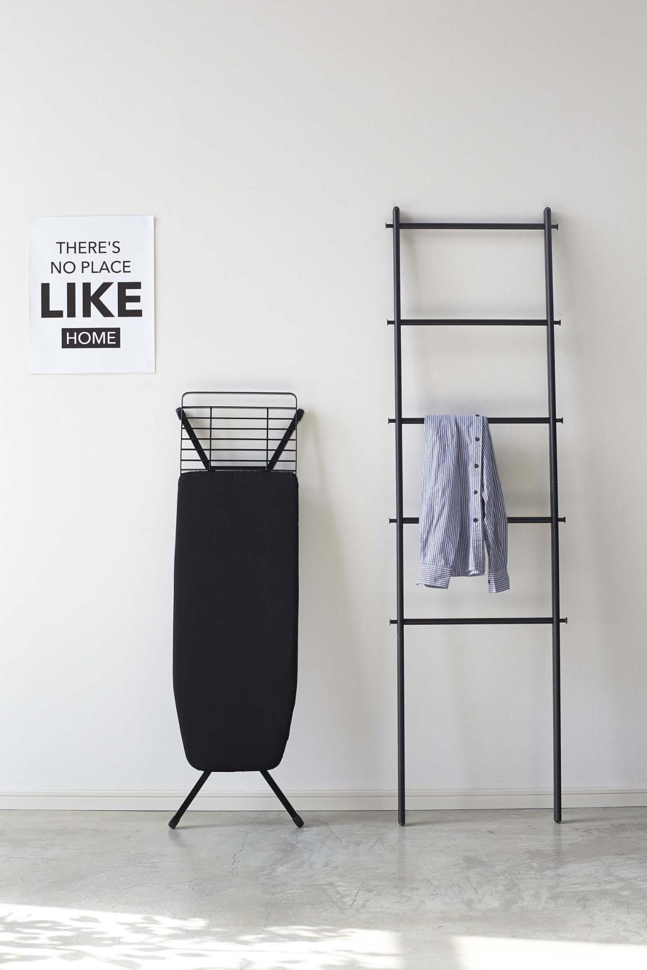 シックな色合いと無駄の無いスタイリッシュなフォルム