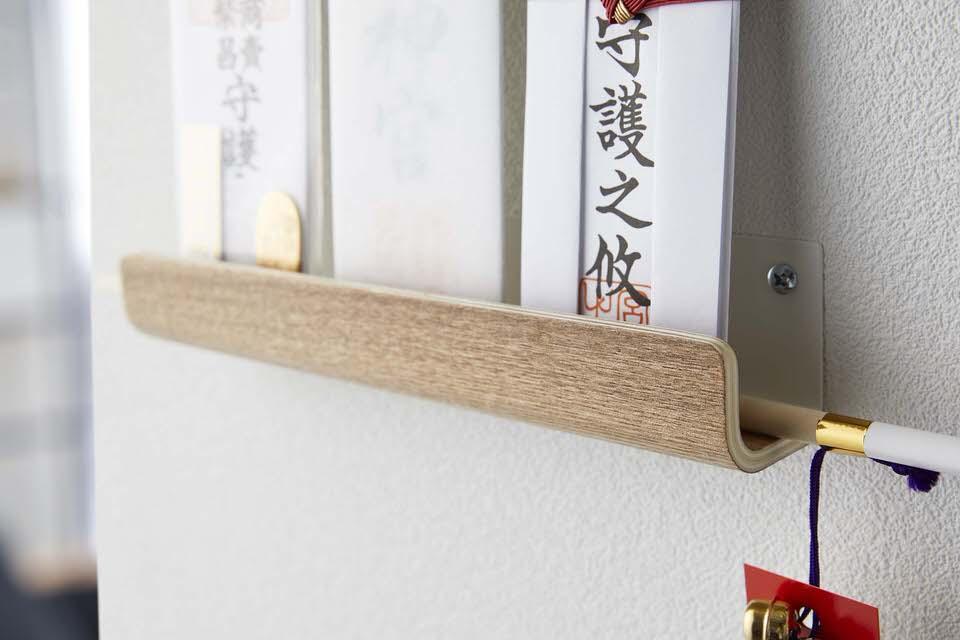 破魔矢、お守りなども置くことができます。