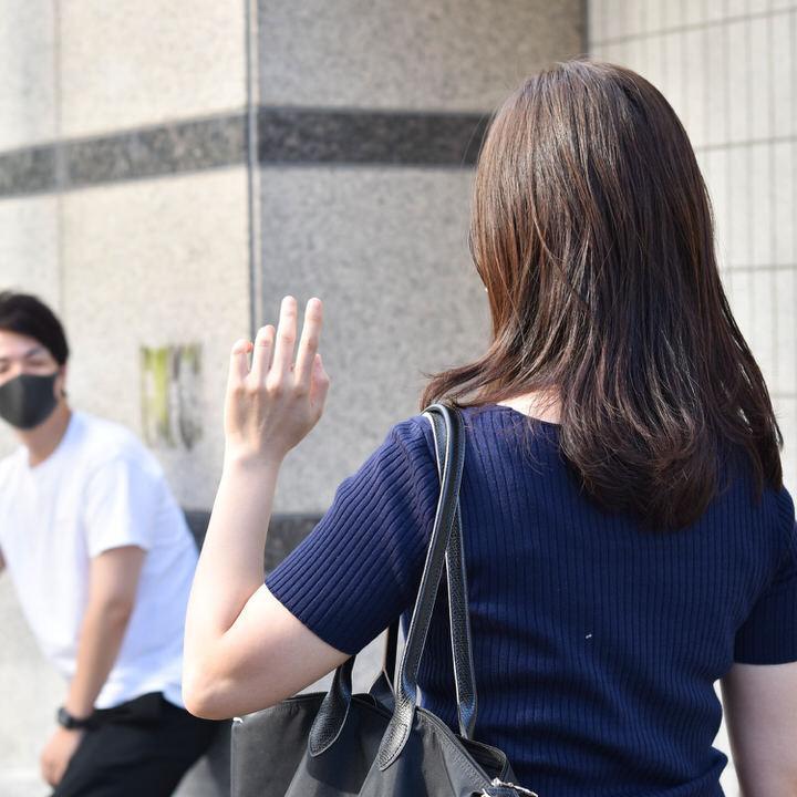 髪を整えて美しく