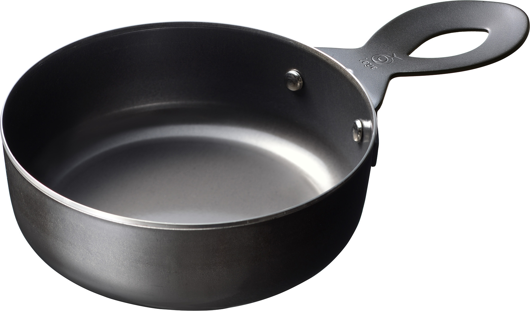 使いやすい小さめサイズで手軽に本格調理