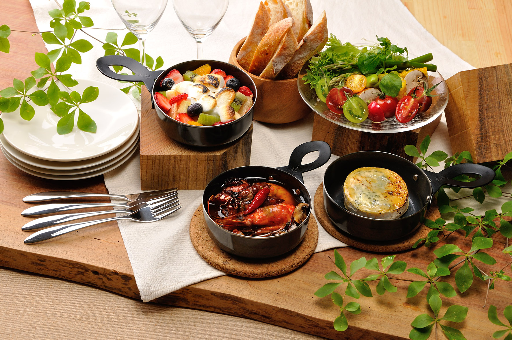 そのままできたてを食卓へおしゃれなパーティー料理に