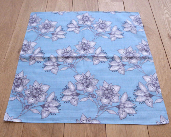 ラウハ・ライトブルー