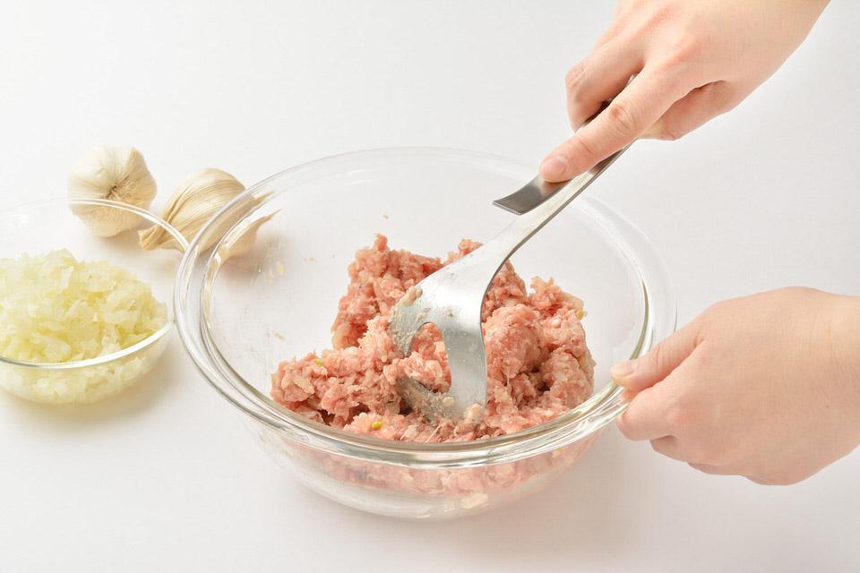 ミートこねらー