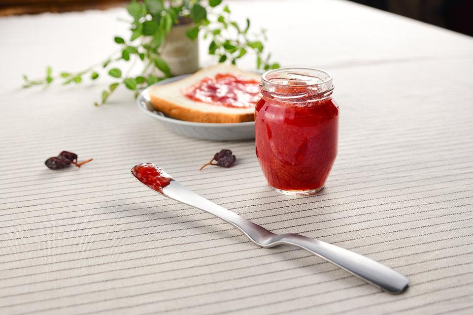 先端が浮くからテーブルが汚れない