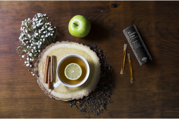 好きな時にさっと取り出せるスティックはちみつ、マイハニーキッス マヌカ