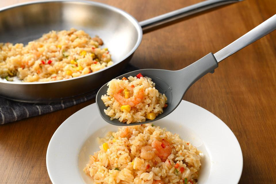 3計算されたフォルムとデザイン。おしゃれなアイテムで調理を楽しく