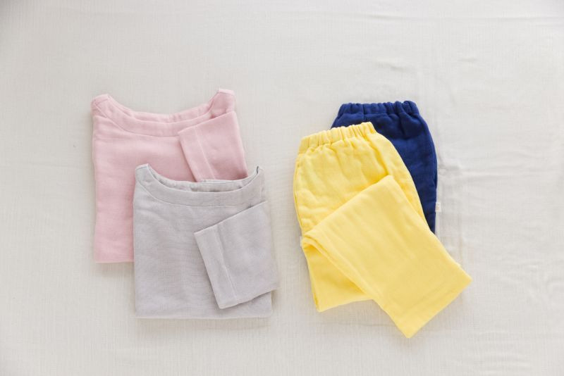 4やさしい色づかいとゆったりサイズでくつろげる