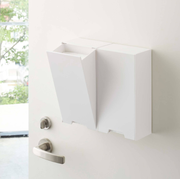 4ドアにも収納を。towerの2WAYマスク収納ケース スリム