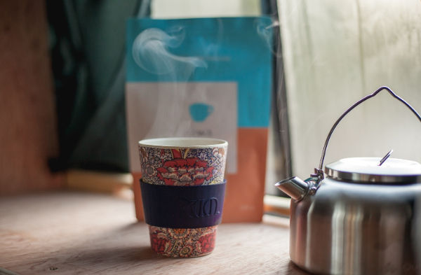 落ち着く場所でコーヒーを飲む「Fika」