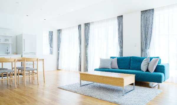 3狭いリビングでもゆったり落ち着く。広くおしゃれに見せるレイアウトのコツ