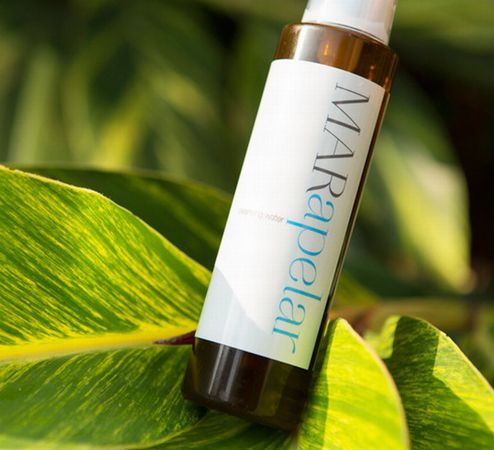 自然素材のコスメで丁寧にスキンケア